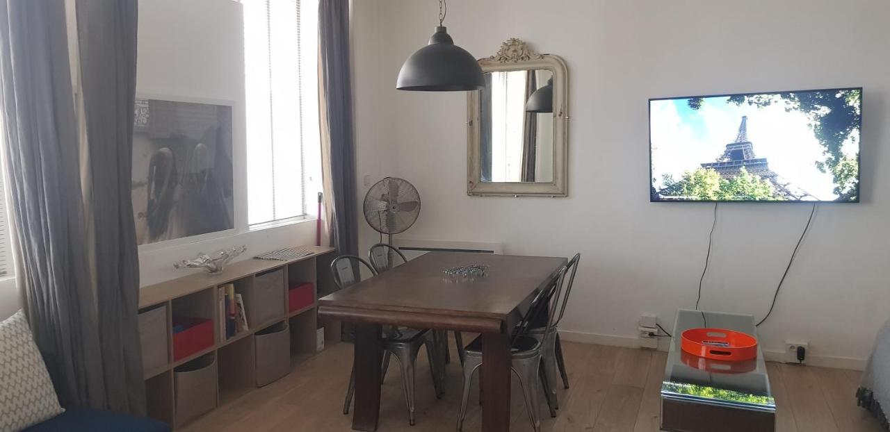 Aparthotel Charming Loft - Tour Eiffel/ Rue Cler Paris Exterior foto